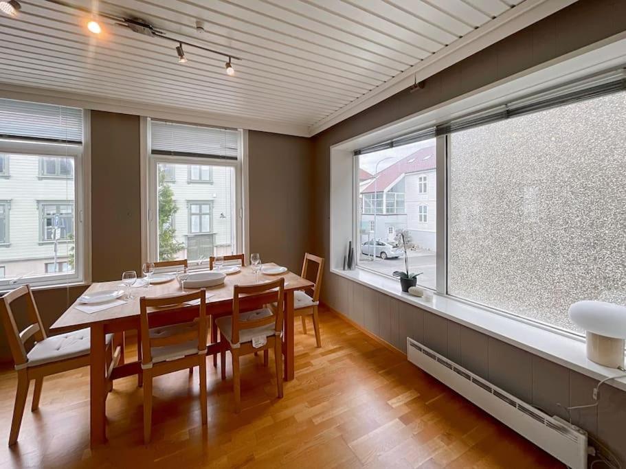 Apartment Ledaal Place 2 By