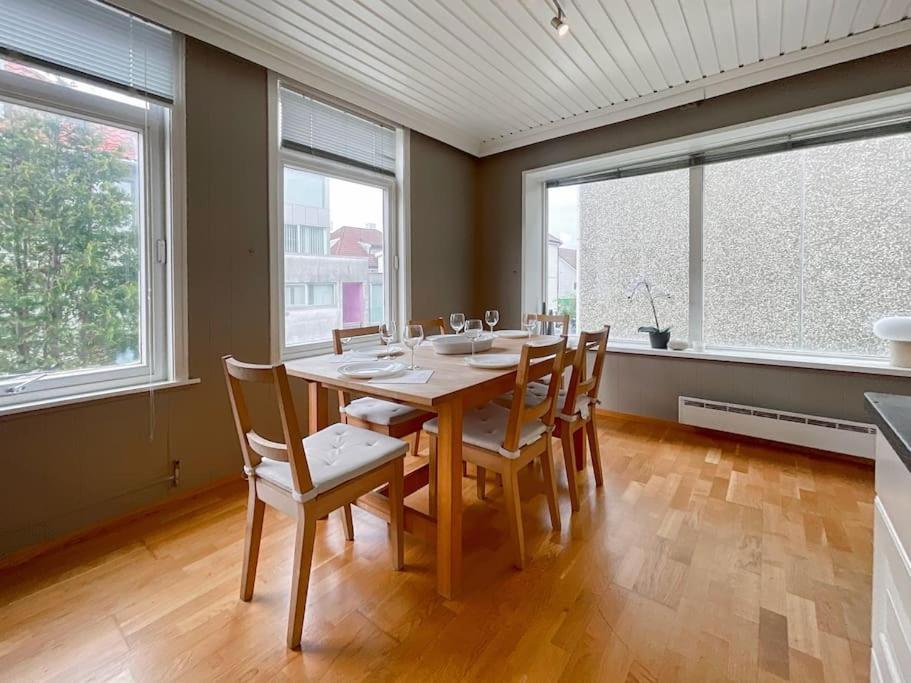 Apartment Ledaal Place 2 By Stavanger