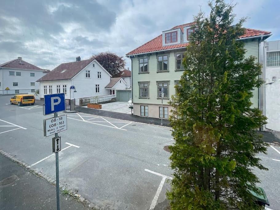 Ledaal Place 2 By Apartment *