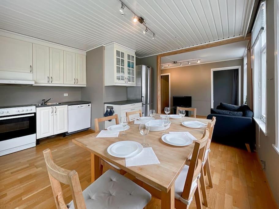 Ledaal Place 2 By Stavanger